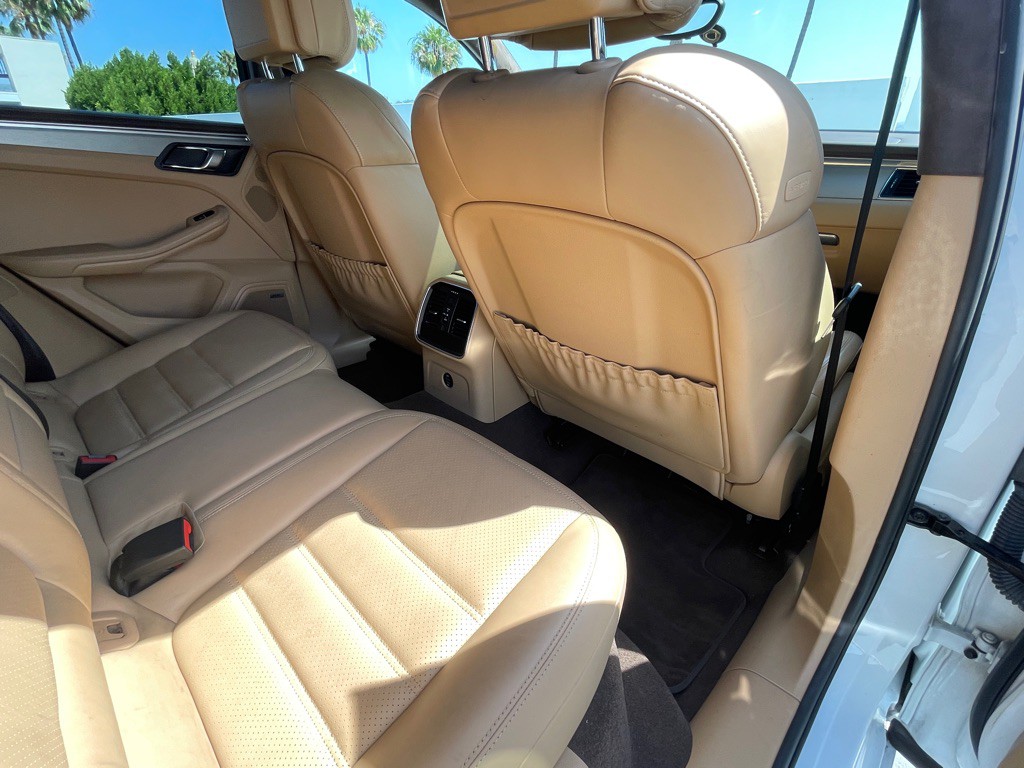 2017 Porsche Macan Image 74