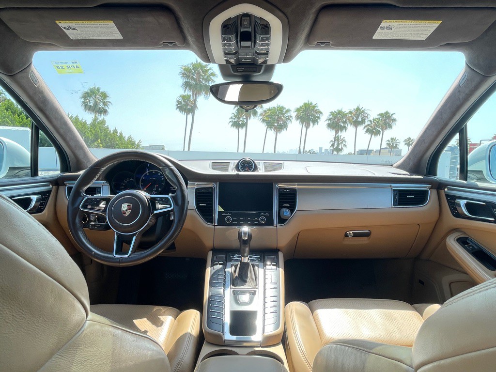 2017 Porsche Macan Image 84