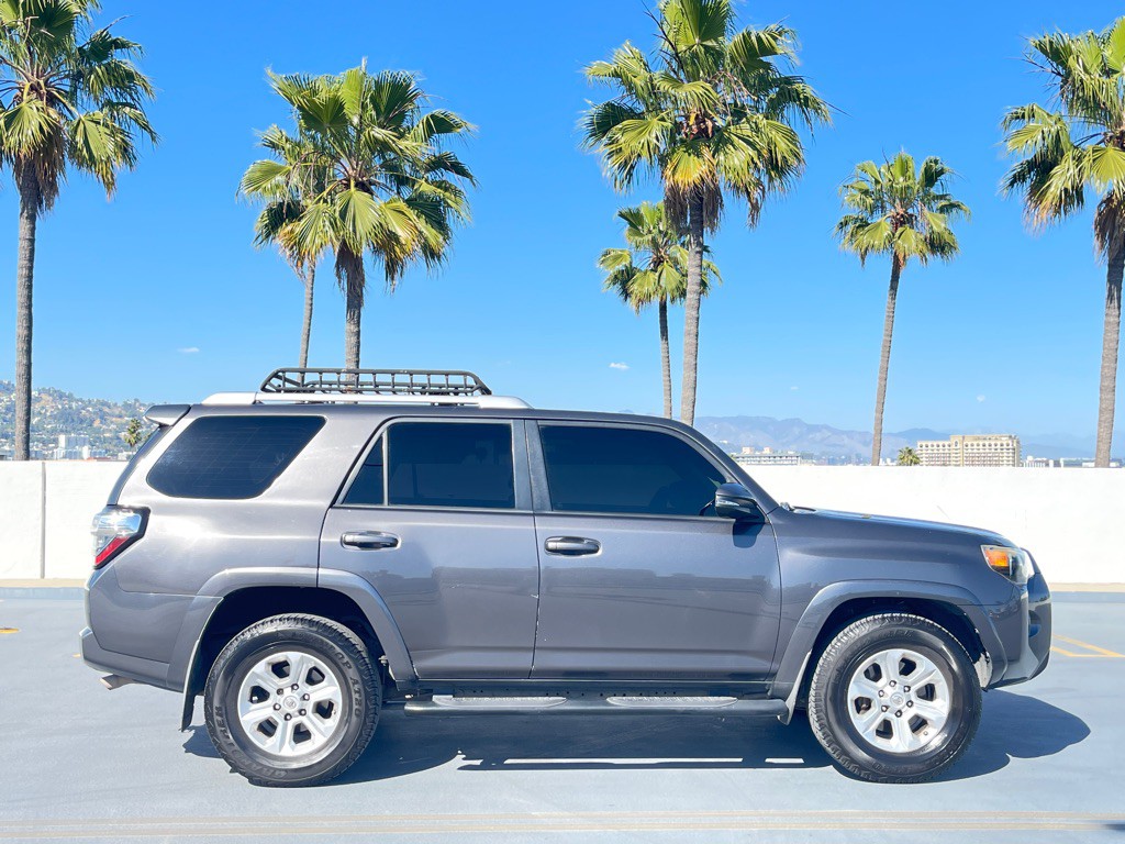 2015 Toyota 4Runner Image 4