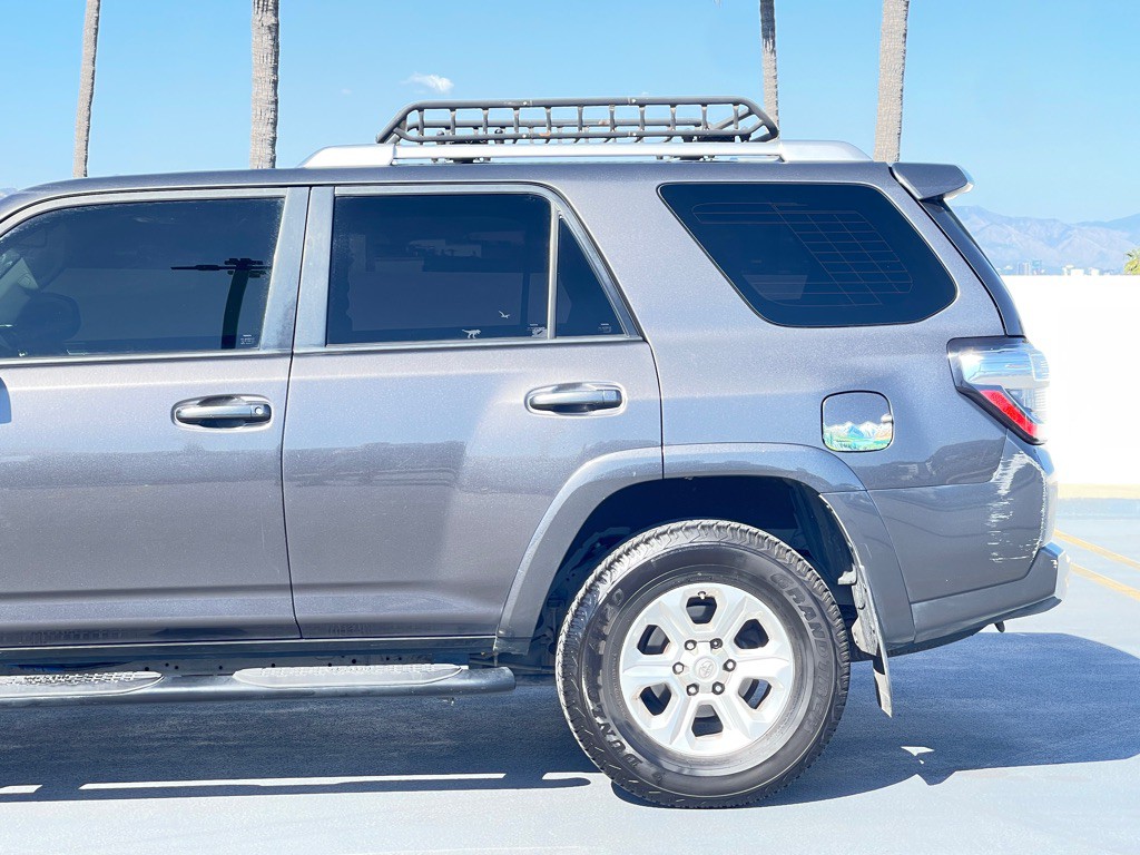 2015 Toyota 4Runner Image 6