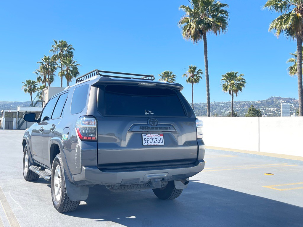 2015 Toyota 4Runner Image 9