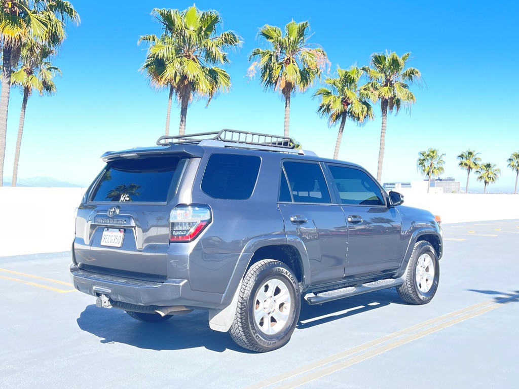 2015 Toyota 4Runner Image 30
