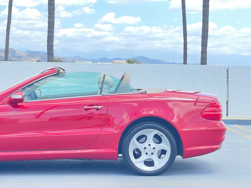 2005 Mercedes-Benz SL-Class Image 7