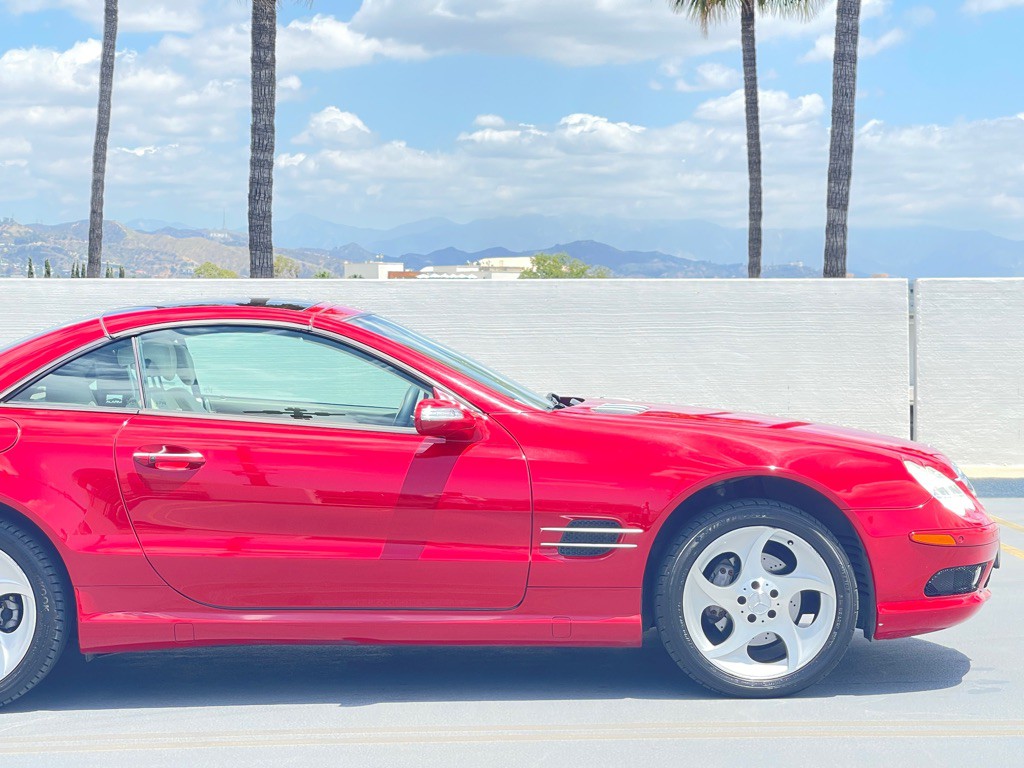 2005 Mercedes-Benz SL-Class Image 36