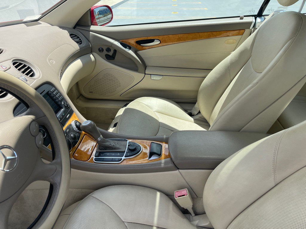2005 Mercedes-Benz SL-Class Image 74