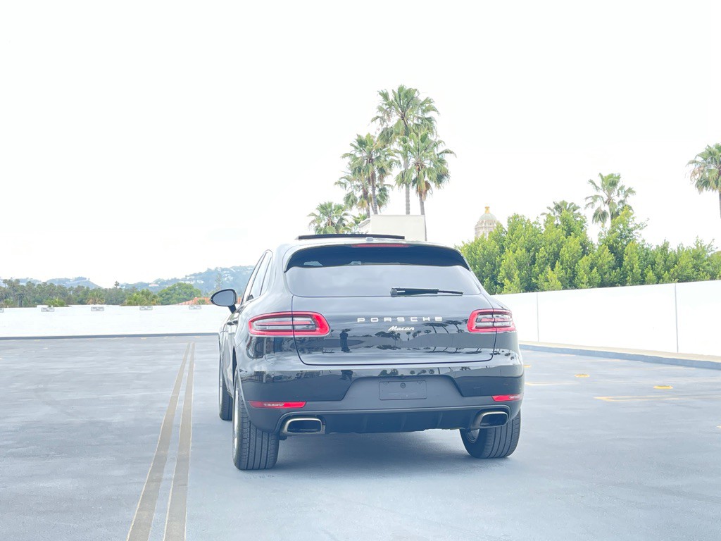 2018 Porsche Macan Image 9
