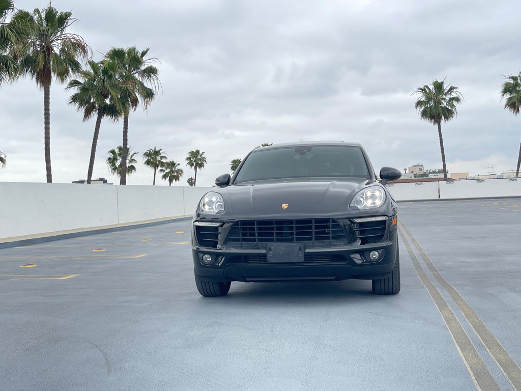 2018 Porsche Macan Image 17
