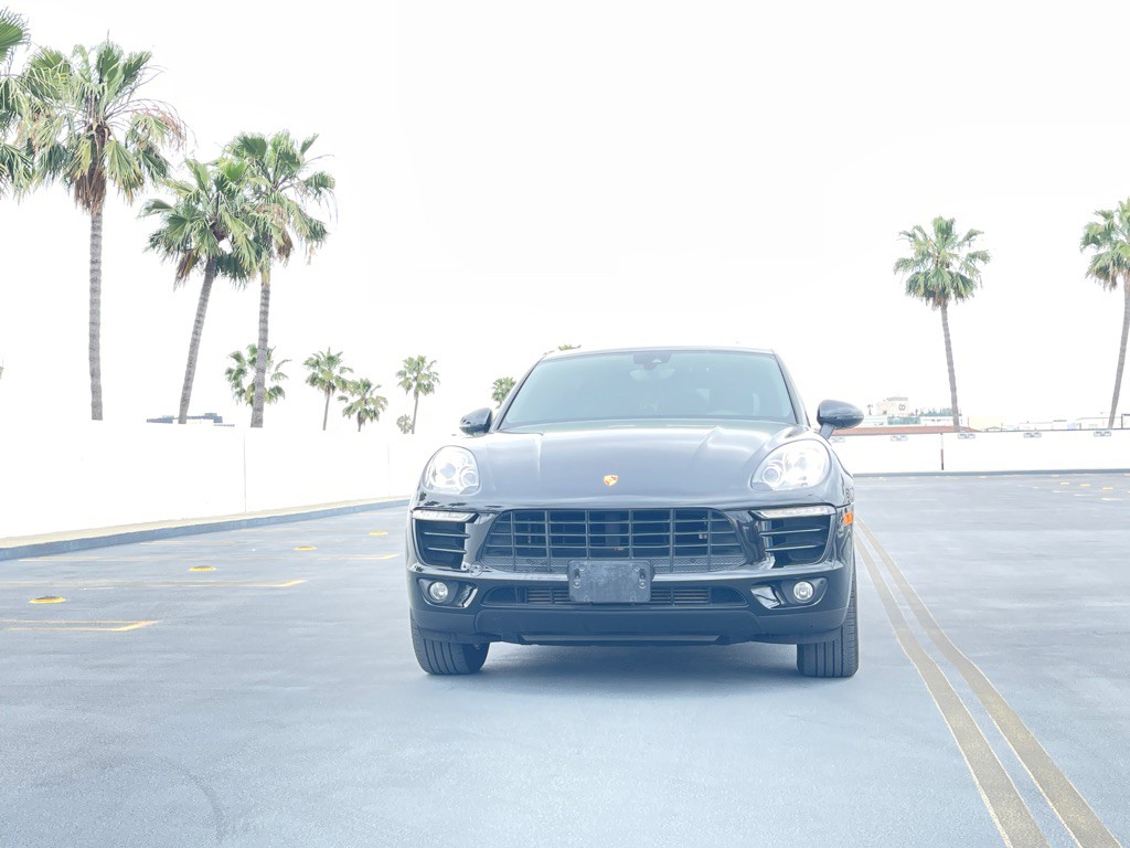 2018 Porsche Macan Image 18