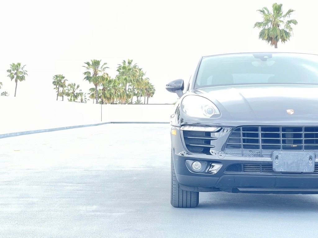 2018 Porsche Macan Image 22
