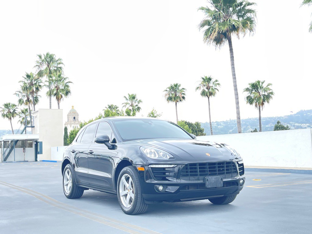 2018 Porsche Macan Image 28