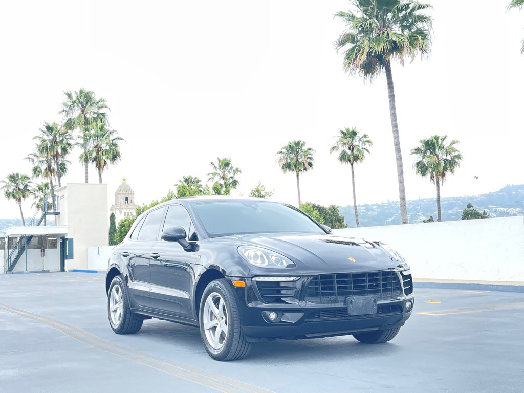 2018 Porsche Macan Image 29