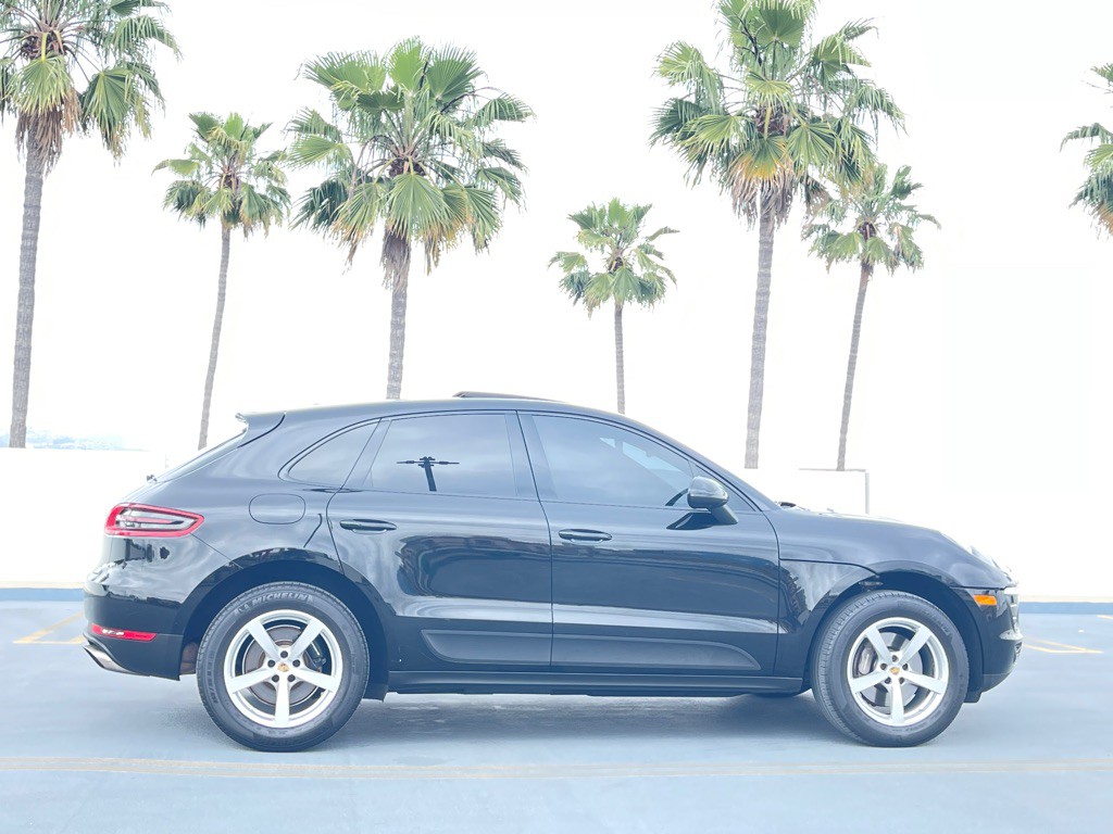 2018 Porsche Macan Image 33