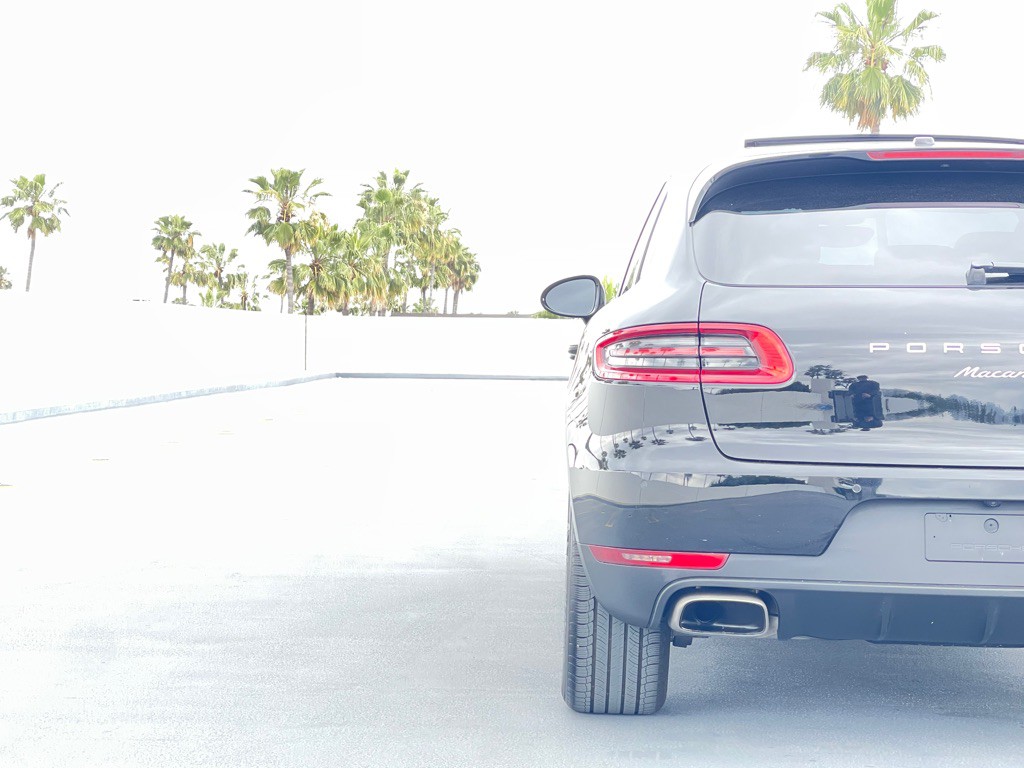 2018 Porsche Macan Image 39