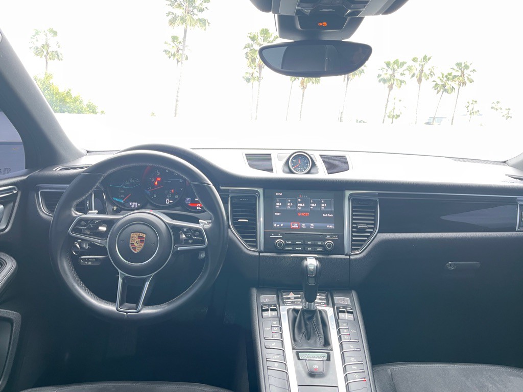 2018 Porsche Macan Image 86