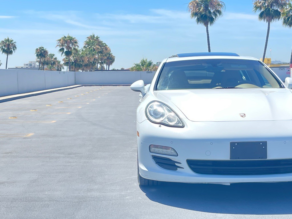 2013 Porsche Panamera Image 19