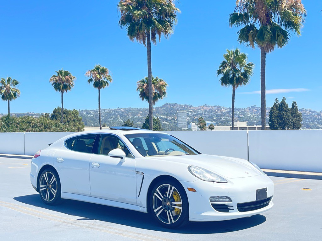 2013 Porsche Panamera Image 28