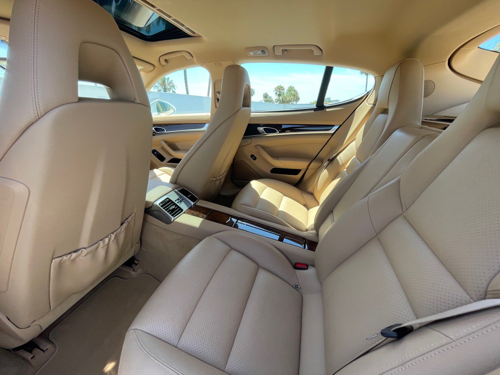 2013 Porsche Panamera Image 66