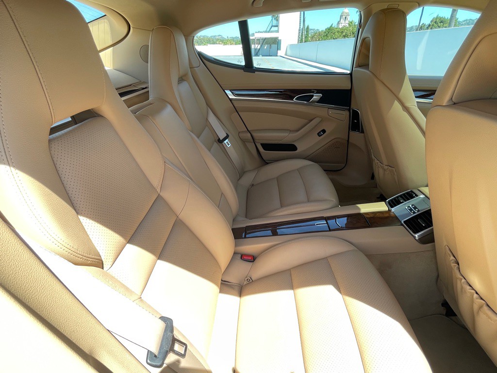 2013 Porsche Panamera Image 73