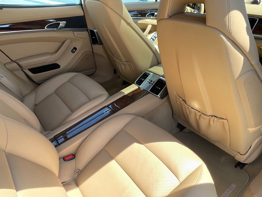 2013 Porsche Panamera Image 75