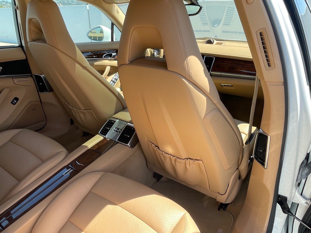 2013 Porsche Panamera Image 76
