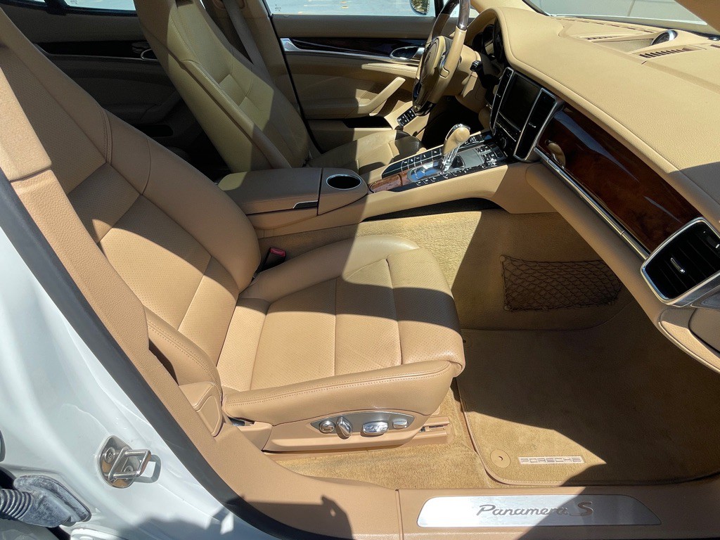 2013 Porsche Panamera Image 77