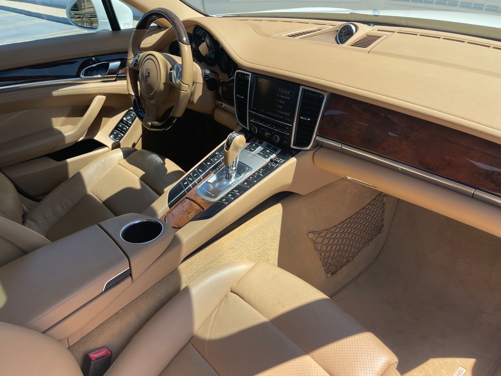 2013 Porsche Panamera Image 83