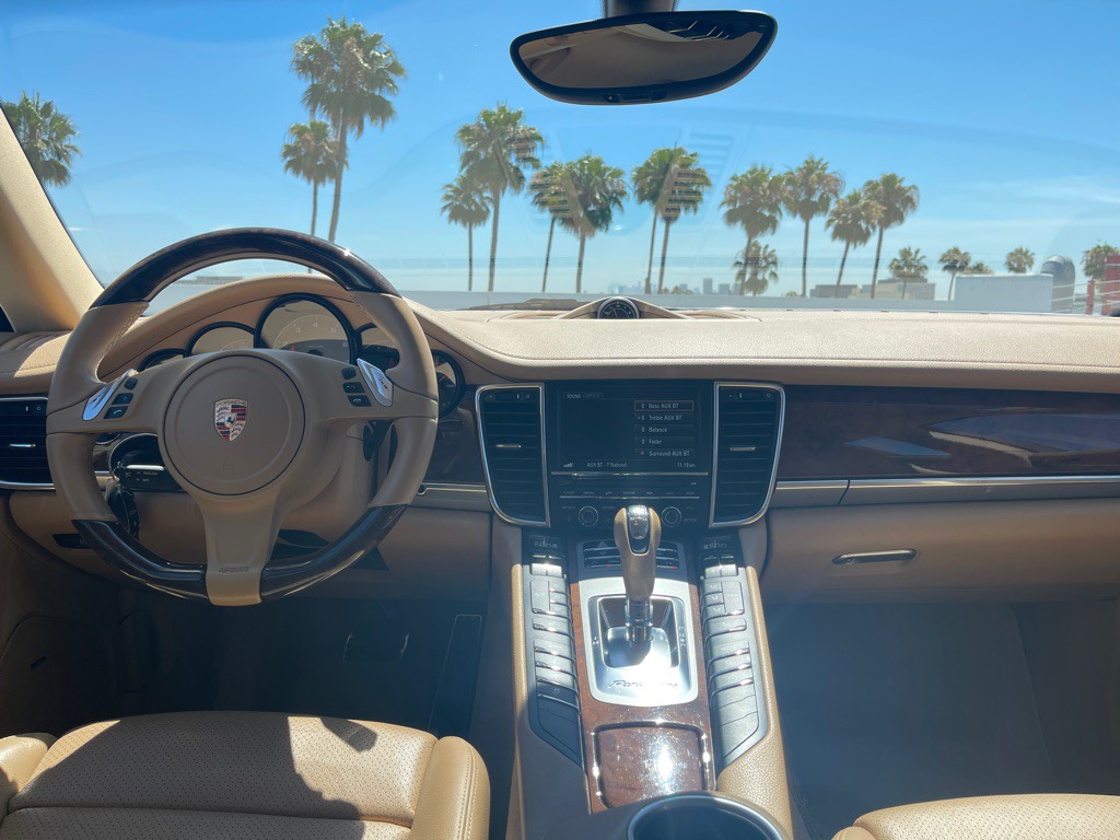 2013 Porsche Panamera Image 88