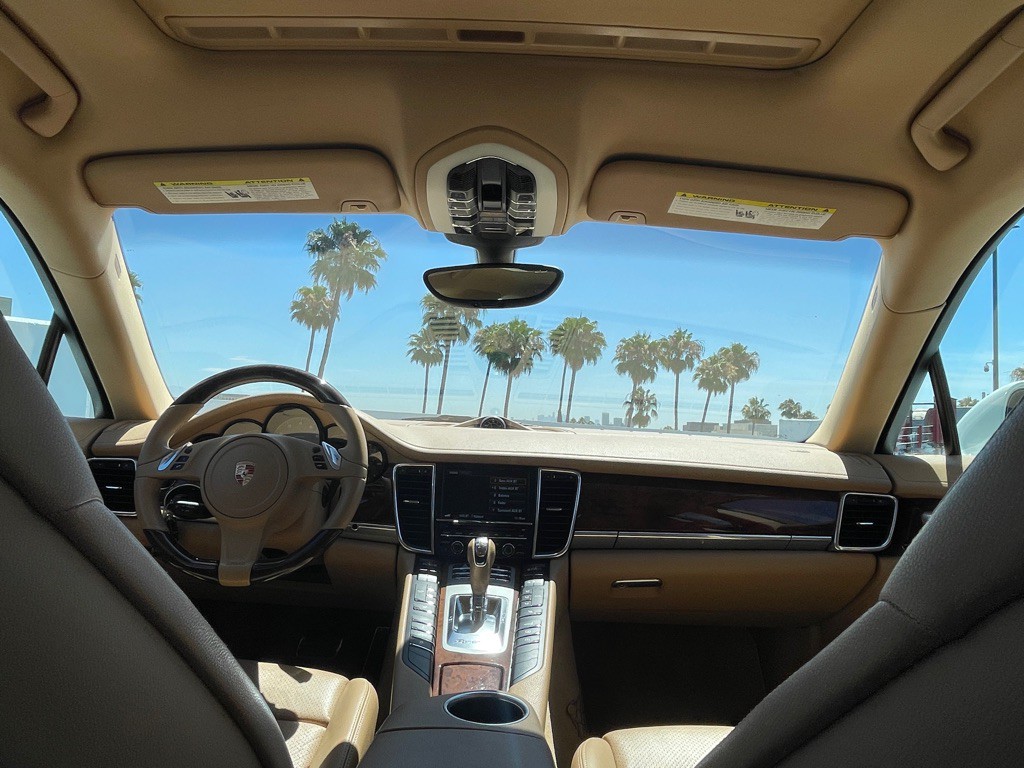 2013 Porsche Panamera Image 93