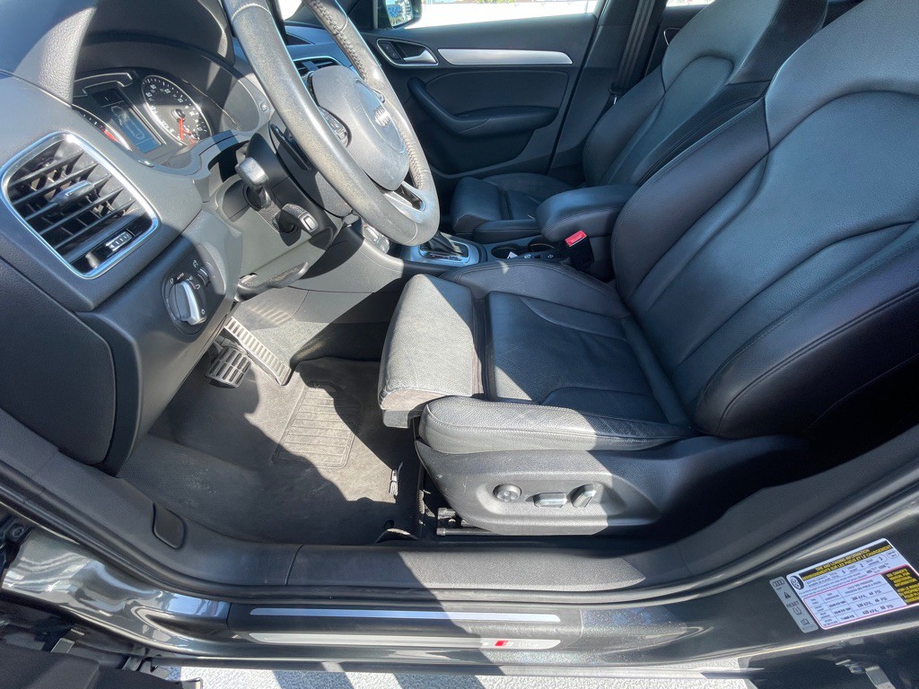 2018 Audi Q3 Image 38