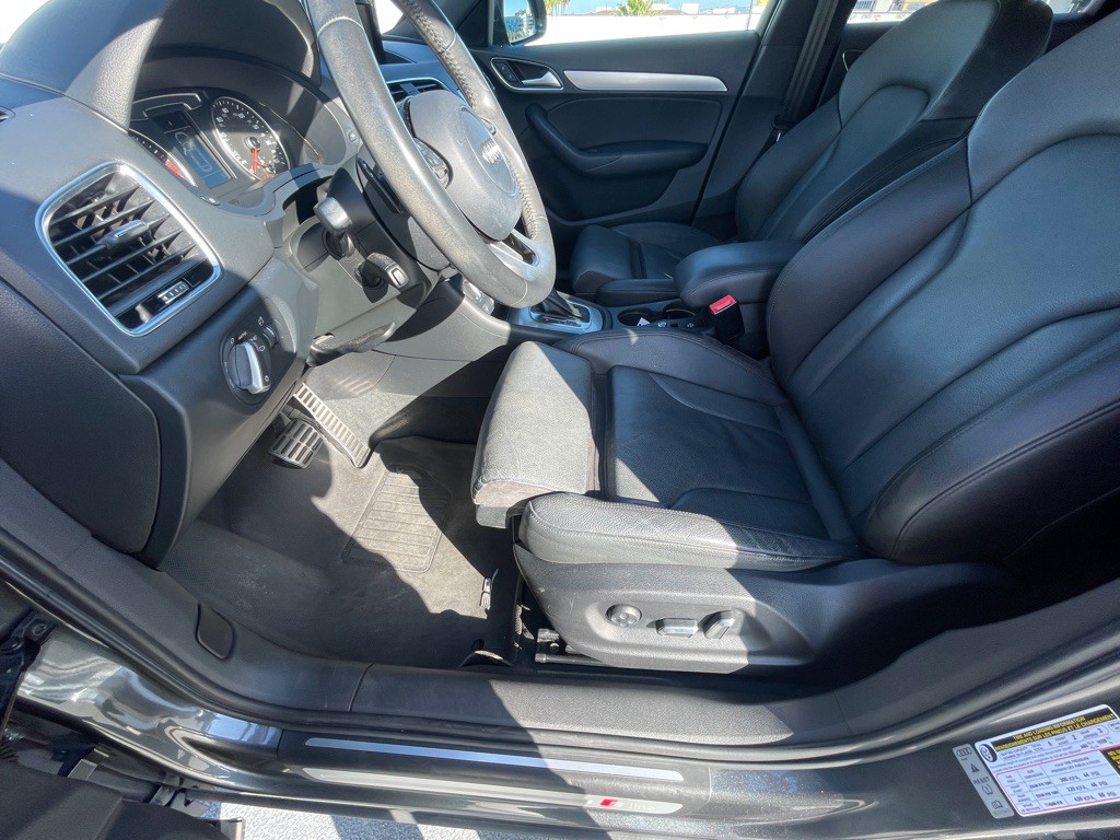 2018 Audi Q3 Image 40