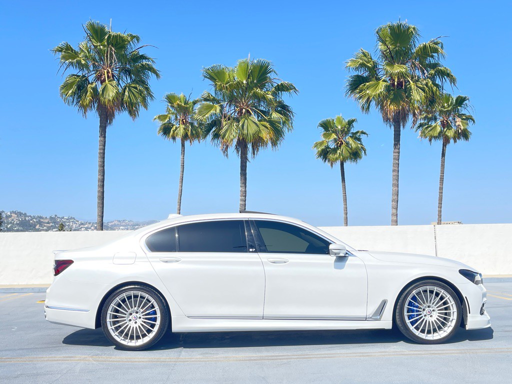 2017 BMW 7 Series Image 4