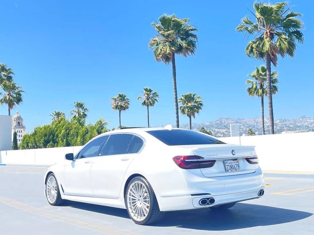 2017 BMW 7 Series Image 10