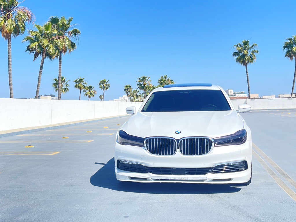 2017 BMW 7 Series Image 16