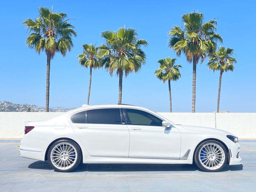 2017 BMW 7 Series Image 22