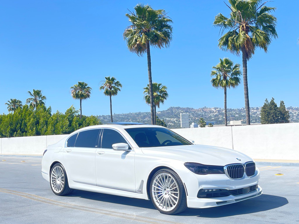 2017 BMW 7 Series Image 27
