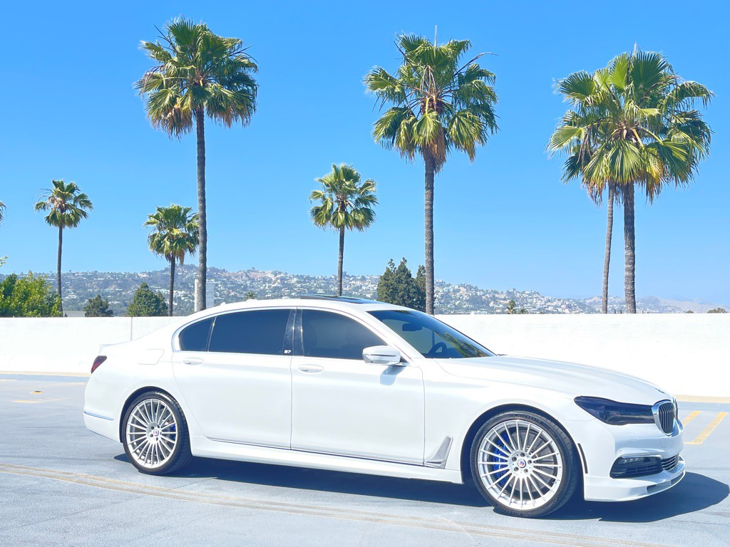 2017 BMW 7 Series Image 28