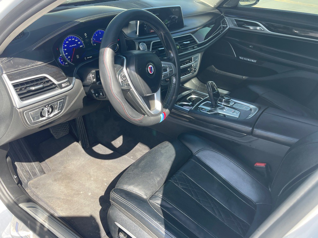2017 BMW 7 Series Image 46