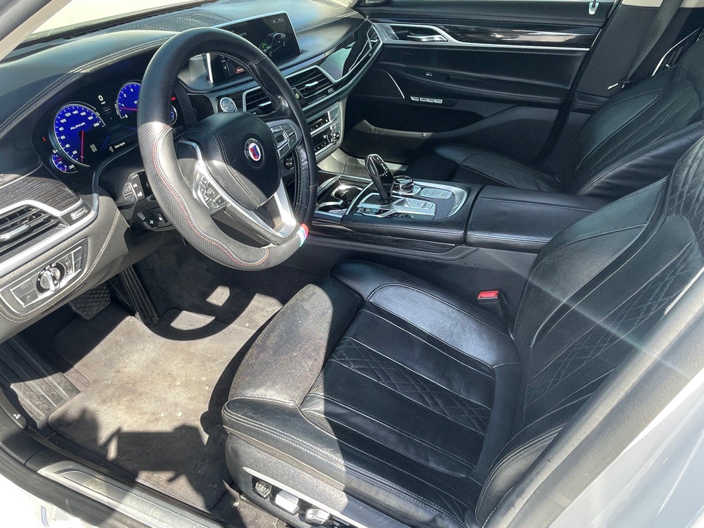 2017 BMW 7 Series Image 49