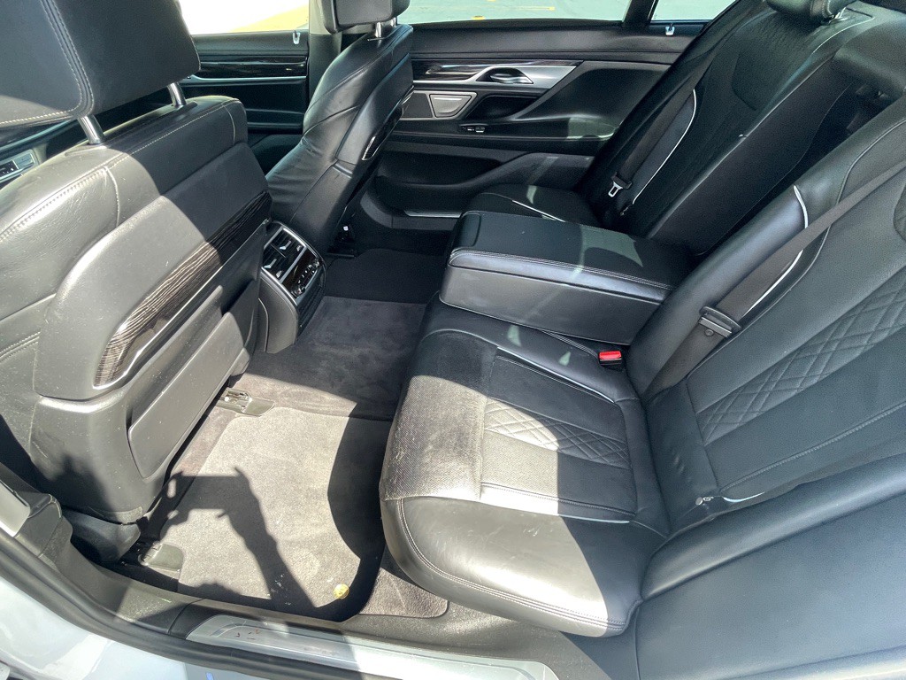 2017 BMW 7 Series Image 51