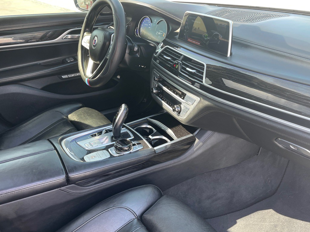2017 BMW 7 Series Image 67