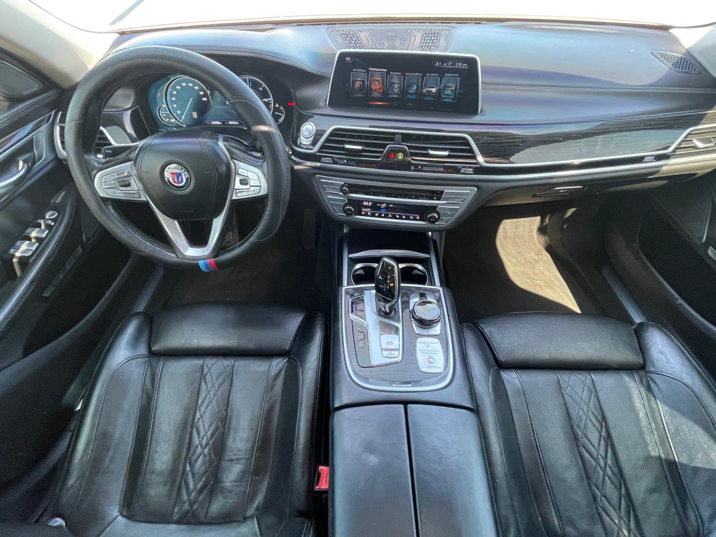 2017 BMW 7 Series Image 76