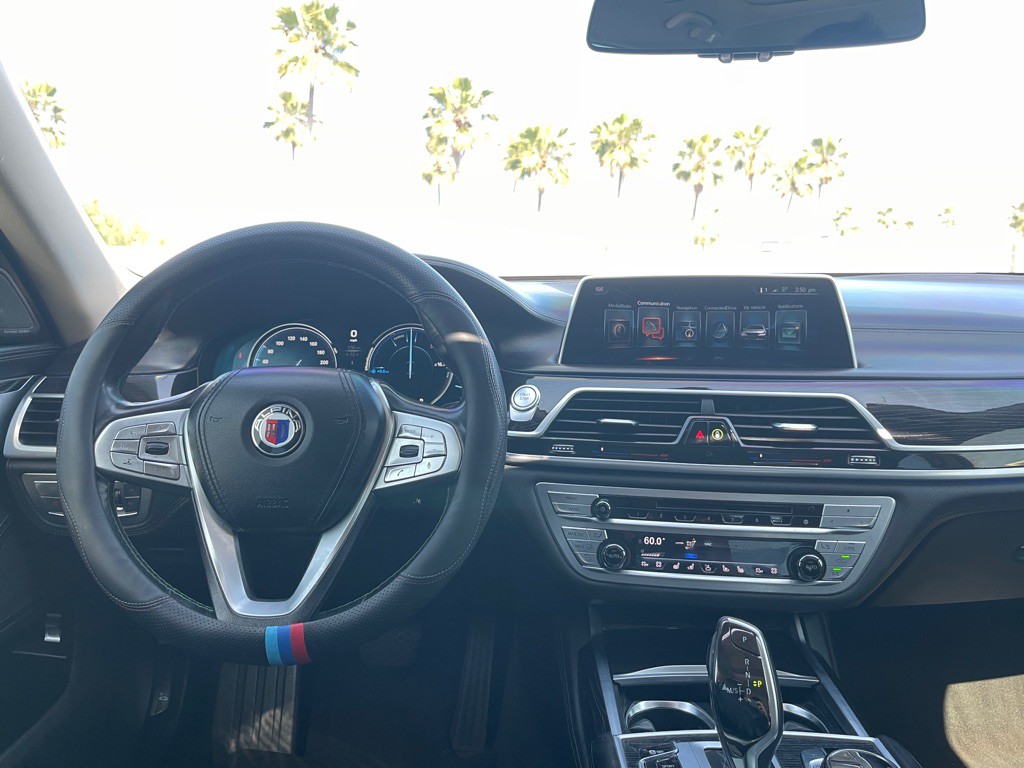 2017 BMW 7 Series Image 81