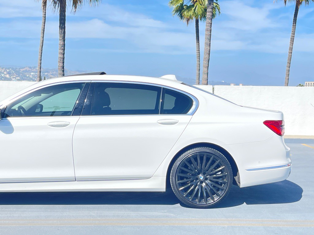 2018 BMW 7 Series Image 5