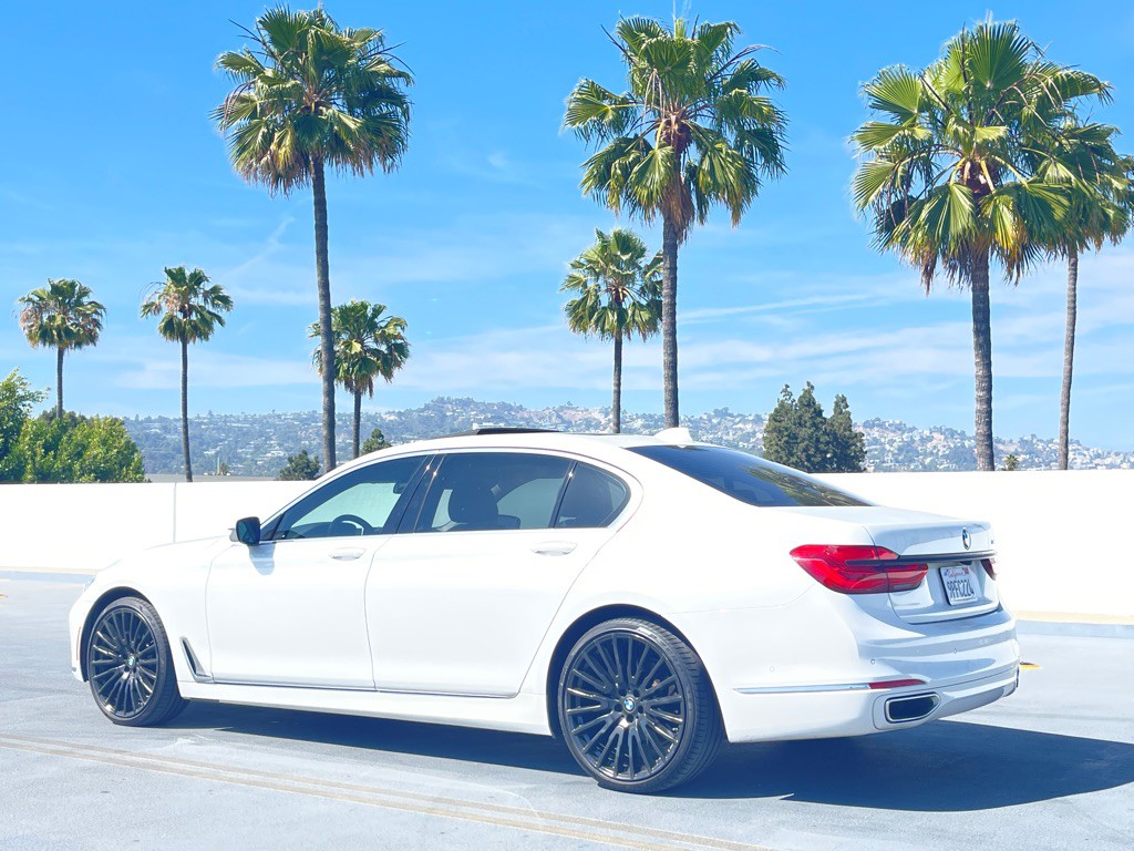 2018 BMW 7 Series Image 10