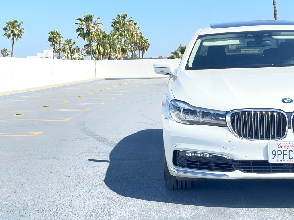 2018 BMW 7 Series Image 21