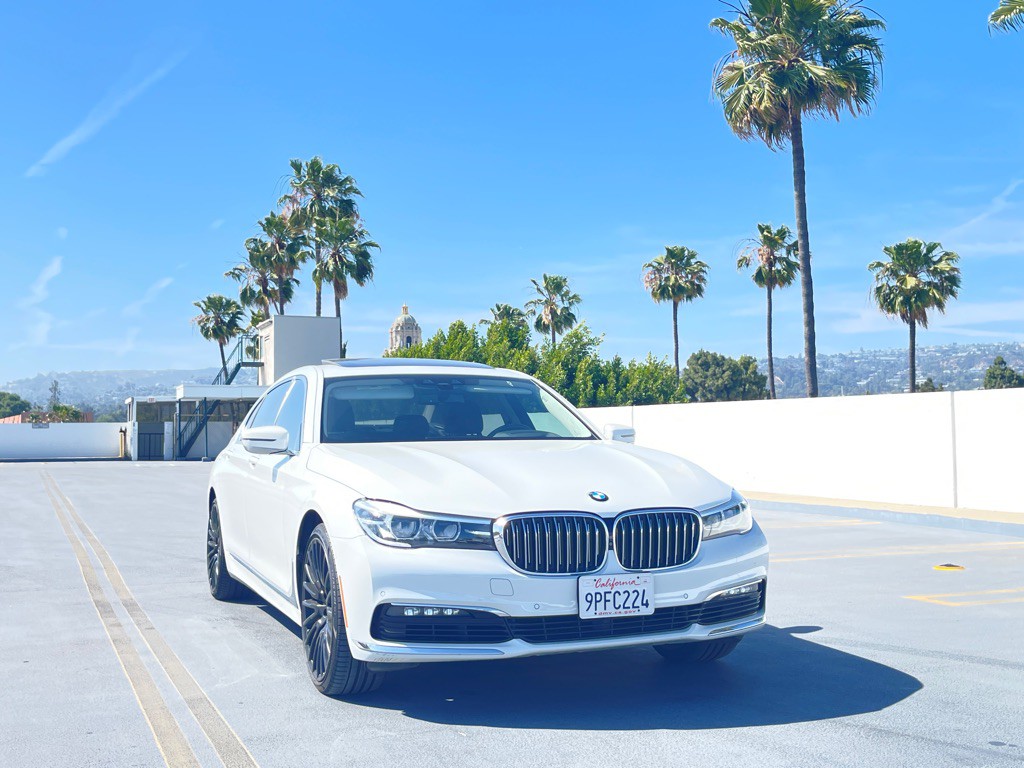 2018 BMW 7 Series Image 25