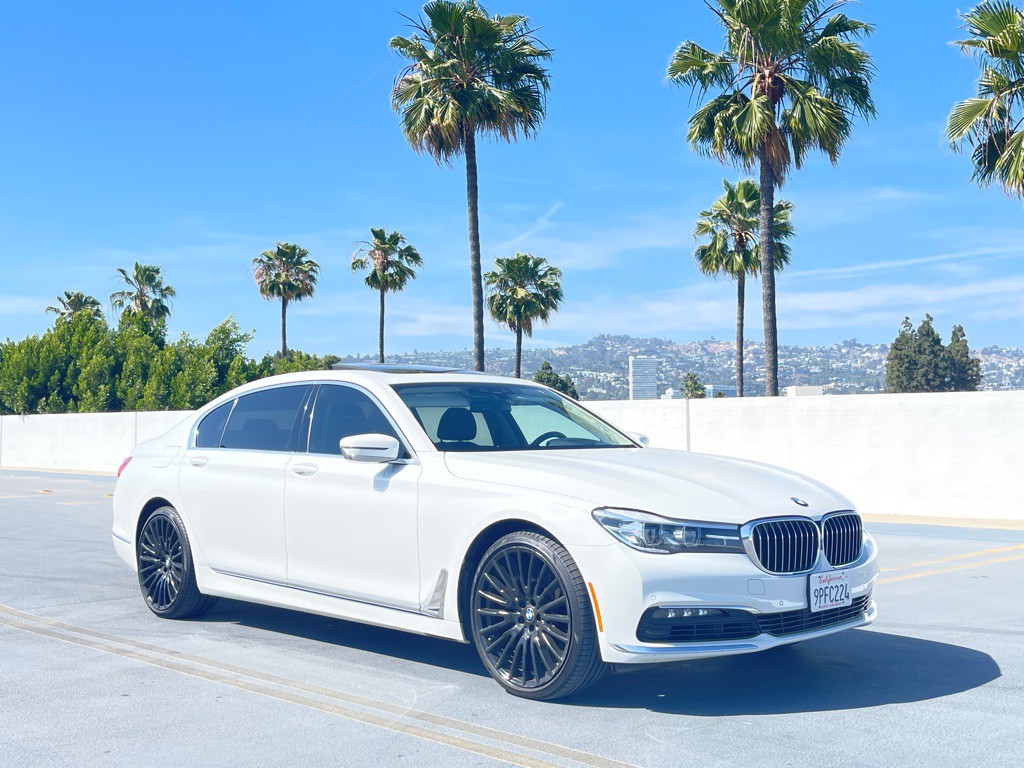 2018 BMW 7 Series Image 27