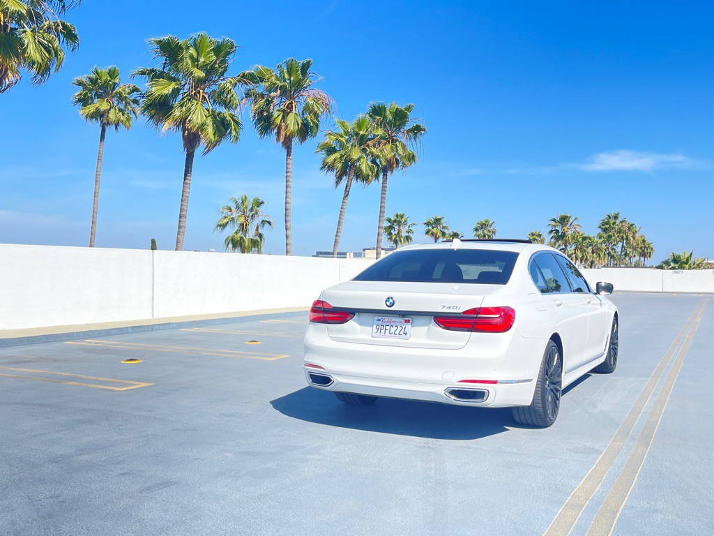 2018 BMW 7 Series Image 35