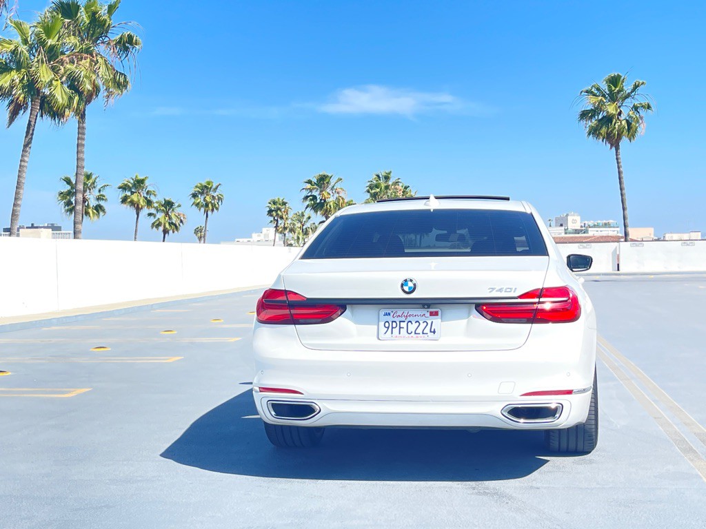2018 BMW 7 Series Image 38