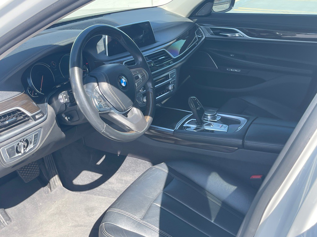 2018 BMW 7 Series Image 57